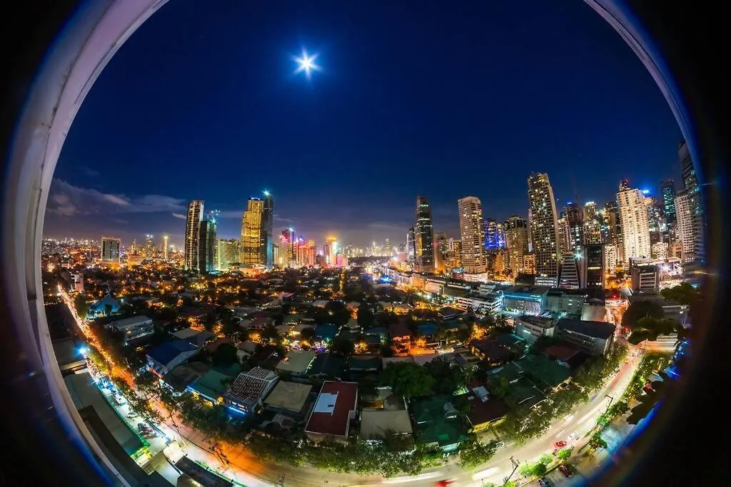 Manila Skyline View Digital Nomad Studio With Balcony location